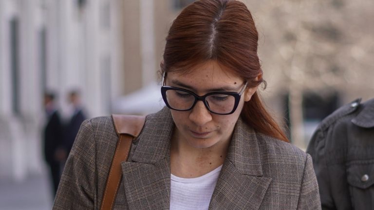 Filtración de nuevos chats complican a diputada Catalina Pérez