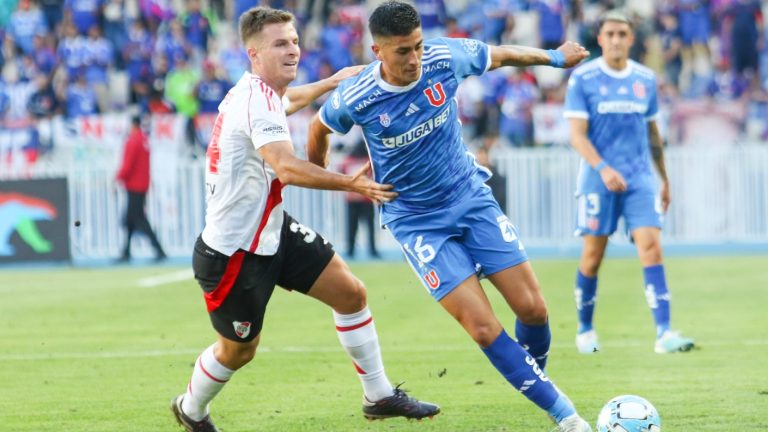 La U sufrió con la tempranera expulsión de Leandro Fernández y cayó ante River en Concepción