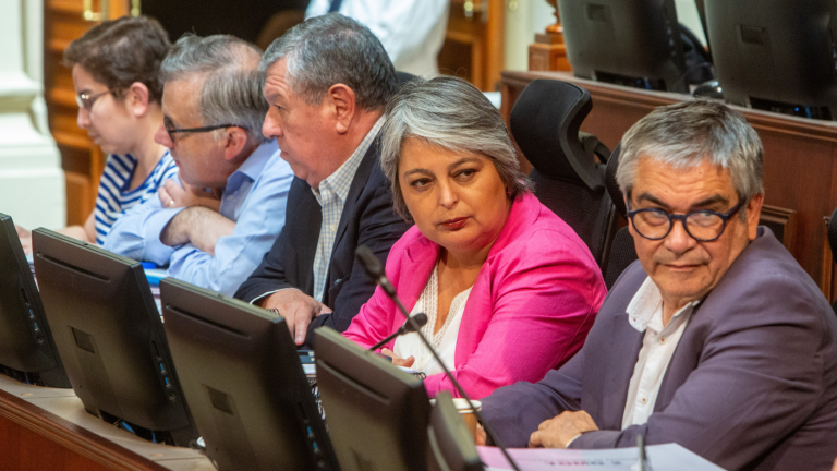 Reforma de Pensiones se retrasa en comisión de Hacienda y discusión podría extenderse al fin de semana