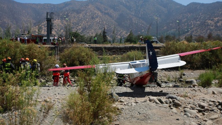 Avioneta capotó en río Itata en el Ñuble y fallecieron dos de los cuatro tripulantes