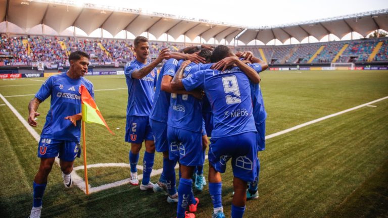 Debutó el campeón: La U aplastó a Deportes Recoleta en la Copa Chile
