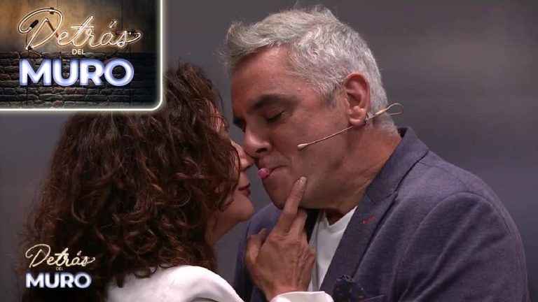 ¡Jugando a la gomita! José Miguel Viñuela la pasó muy mal en El Ascensor de Detrás del Muro