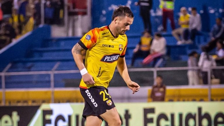 La U mira de reojo: Dirigente lanza fuerte advertencia a Octavio Rivero y arma gran polémica