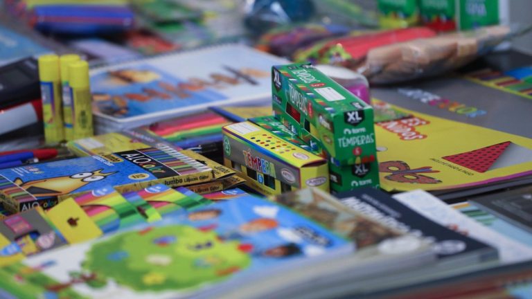 Junaeb anunció la entrega del Bono Útiles Escolares: ¿En qué fecha lo recibirán los estudiantes?