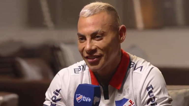 Club “grande” y charla con Lasarte: Las primeras palabras de Eduardo Vargas como jugador de Nacional
