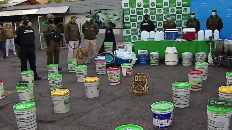 Decomisan 844 kilos de metanfetamina en Chile: El laboratorio era operado por un cartel mexicano