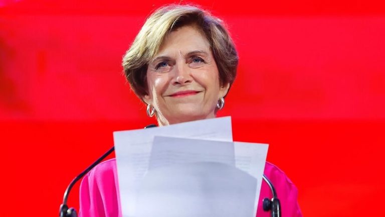 Se suman a RN: UDI proclamó a Evelyn Matthei como candidata presidencial