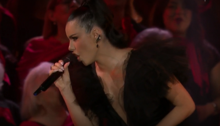 Emilia Dides y nieto de Zalo Reyes se lucieron en Festival de Las Condes