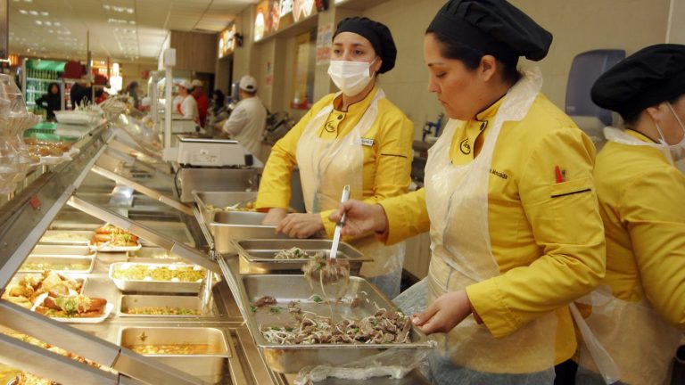 Pago del bono al trabajo de la mujer inició hoy: Cuáles son las fechas y requisitos