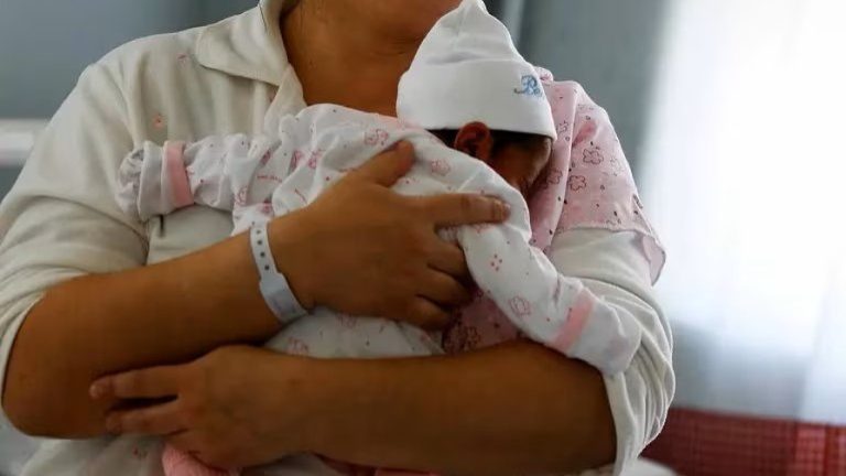 Bonos del Estado para madres 2025: Conoce cuáles son los requisitos y montos