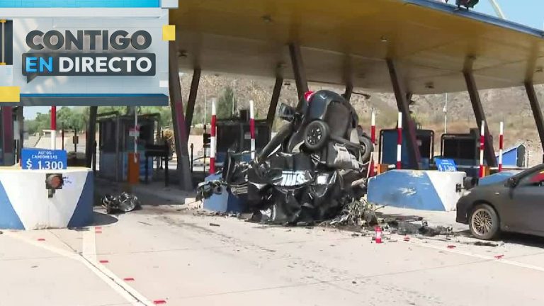 Imágenes impactantes: Grave accidente en peaje acceso sur dejó un auto totalmente destruido