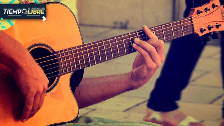 ¡De clases de guitarra a crear mangas! Conoce los talleres GRATUITOS disponibles en Santiago