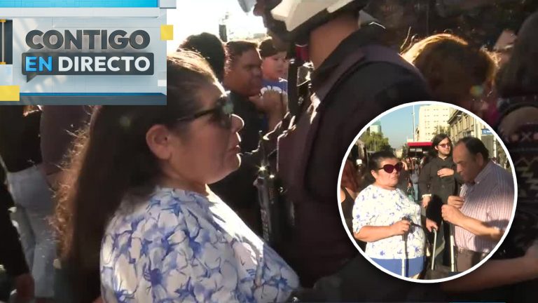 “Nos chutearon el bastón”: Pareja de ciegos vivió complejo momento para subir al transporte público