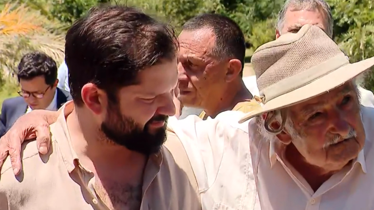 “Le agradezco a este muchacho”: Las palabras de Pepe Mujica que emocionaron al pdte. Boric