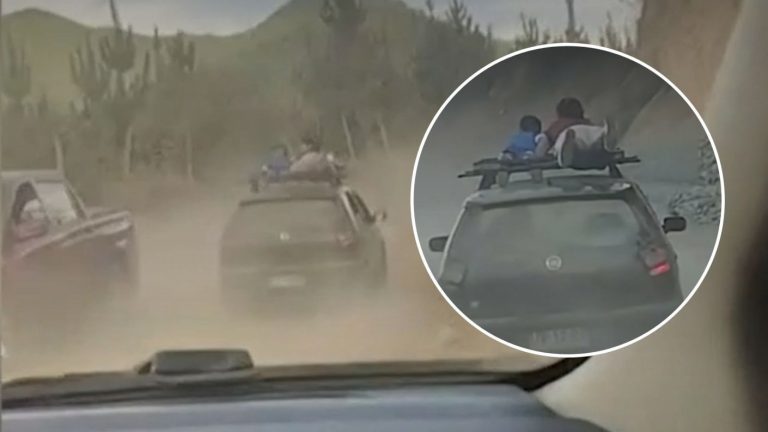 VIDEO | Irresponsable maniobra en Linares: Niños viajaban acostados en la parrilla de un auto