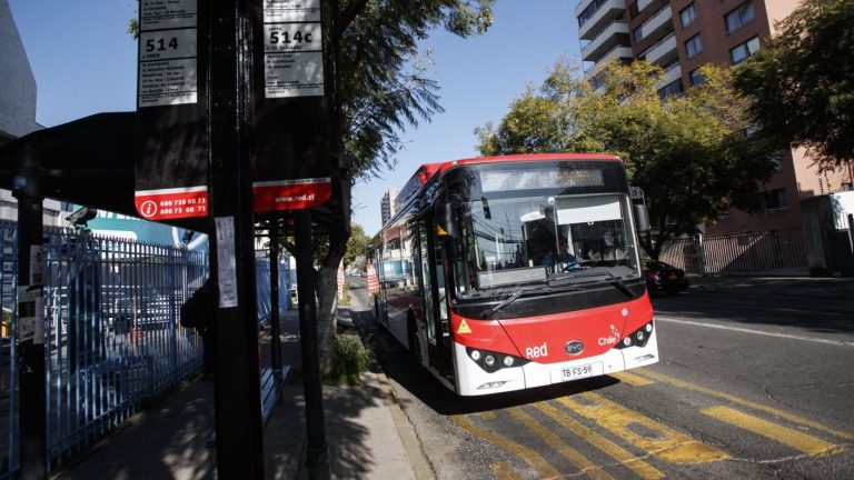 Panel de Expertos anuncia nueva alza en transporte público: Revisa en cuánto quedará el pasaje