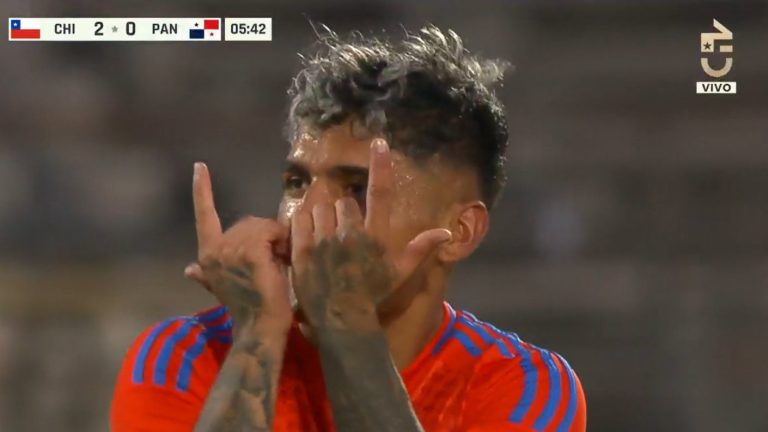 Apareció el Chucky: Ariel Uribe aprovechó su chance y aumentó la ventaja para Chile ante Panamá