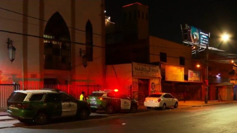 Violenta balacera en cité de Estación Central deja un fallecido y a una persona en riesgo vital