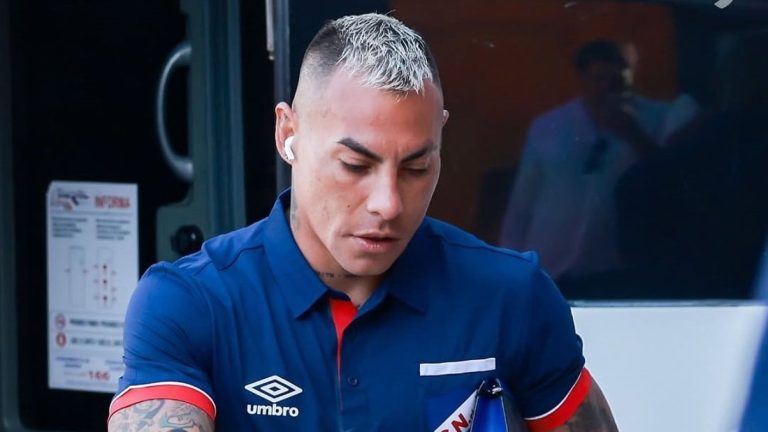 Eduardo Vargas tuvo su esperado debut en Nacional: Así lo recibieron los hinchas del Bolso