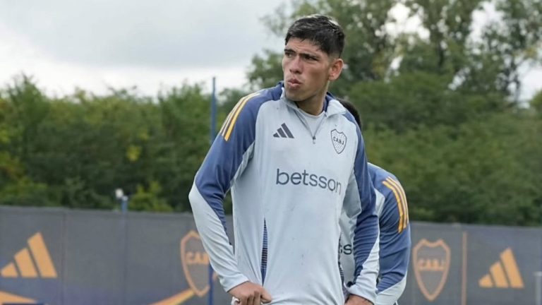 Alarma en Boca: Carlos Palacios tuvo que ser internado por problema de salud