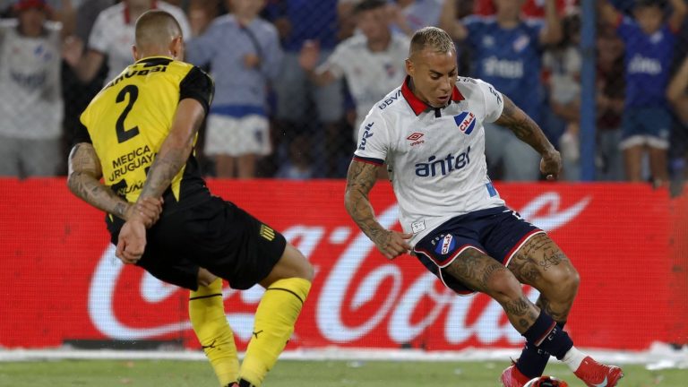 Eduardo Vargas agradece a Nacional tras su debut contra Peñarol: “Esta linda camiseta”