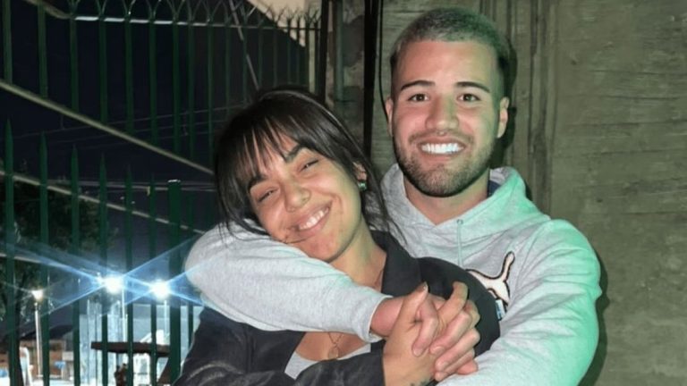 A 62 días de haberse conocido: Futbolista le propuso matrimonio a famosa cantante argentina