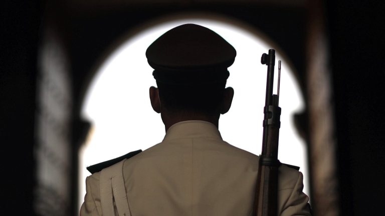 Lo que se sabe de carabinero fallecido en La Moneda: Se desempeñaba como Guardia de Palacio