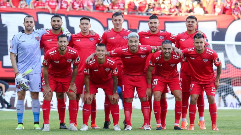 Por el primer golpe: La formación de Ñublense para visitar a Boston River en la Libertadores