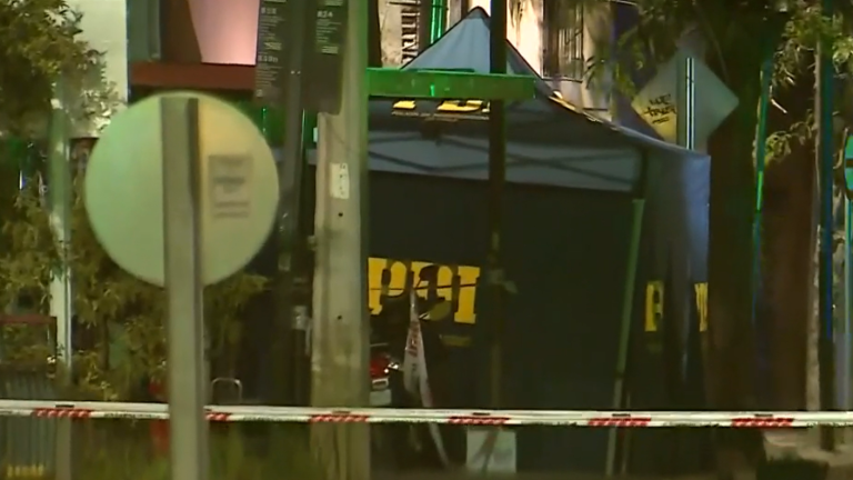 Investigan homicidio en Independencia tras hallazgo de cuerpo baleado en plena vía pública