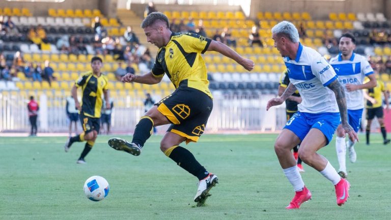 Coquimbo se hace fuerte de local y tumba a la UC en un partido muy caliente