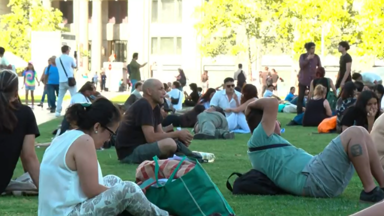 Apagón masivo en Chile colapsó las telecomunicaciones y dejó en evidencia fallas en la red móvil