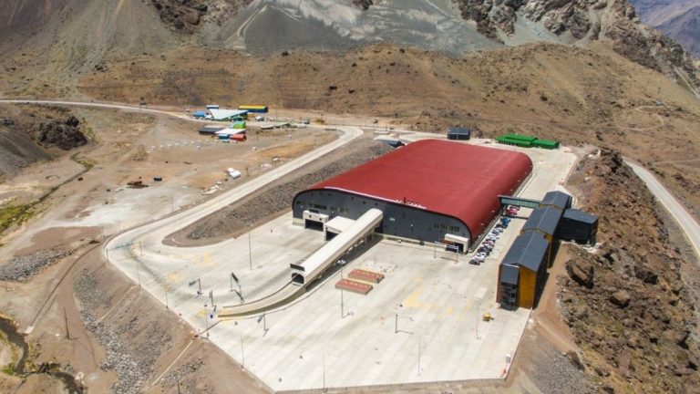 Anuncian el cierre temporal de Los Libertadores por mosquito transmisor de dengue