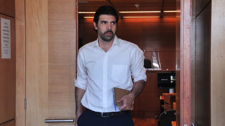 Joaquín Lavín León habría devuelto $7 millones al Congreso tras investigación por facturas falsas