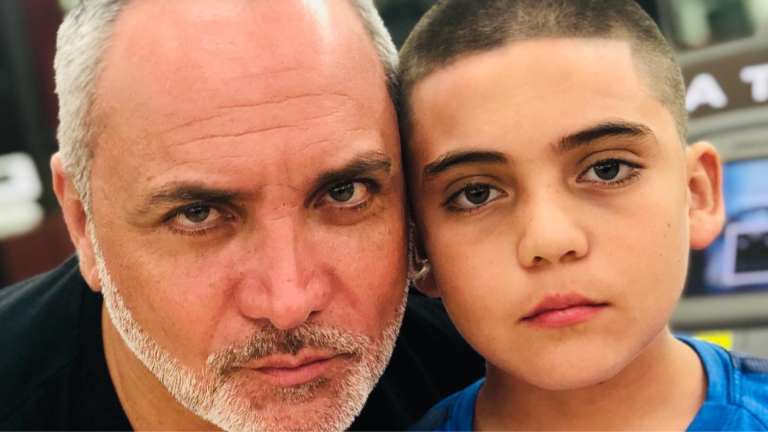 Increíble parecido: Luis Jara mostró lo grande que está su hijo en emotivo mensaje cumpleañero