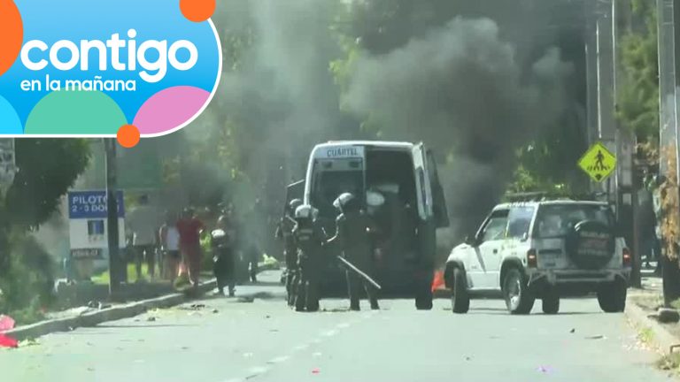 “Coleros” de feria realizan barricadas y protestas en Maipú por el retiro de sus puestos