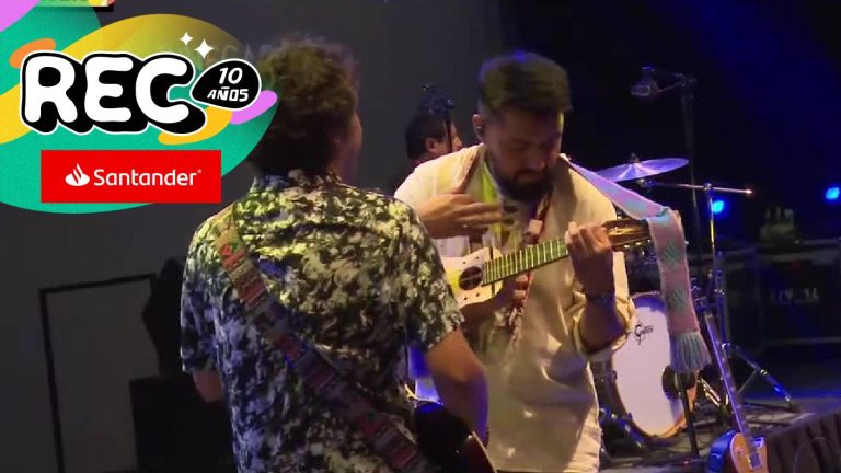 ¡Hipnotizando al público! Banda Yámana sacó aplausos al tocar Tierra Mía en el REC 2025