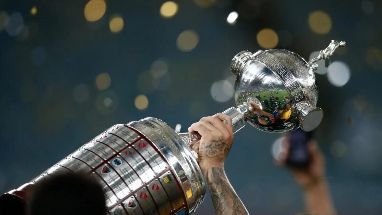 Con 2 chilenos peleando: Revisa todos los grupos de la Copa Libertadores 2025
