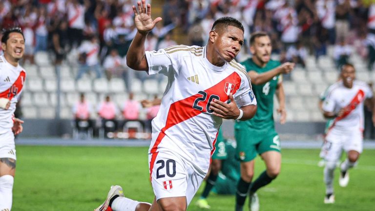 Perú derrotó a Bolivia en Lima y dejó a Chile en el último puesto de las Eliminatorias