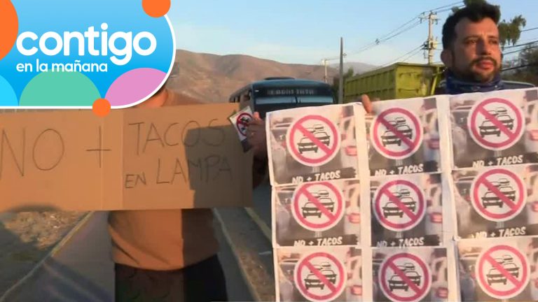 “La gente sale arrancando”: Vecinos de Lampa se manifestaron por gigantesco taco que sufren a diario