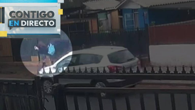 Impactante registro: Estudiante se dirigían al liceo y fueron asaltadas con pistola en Lo Prado