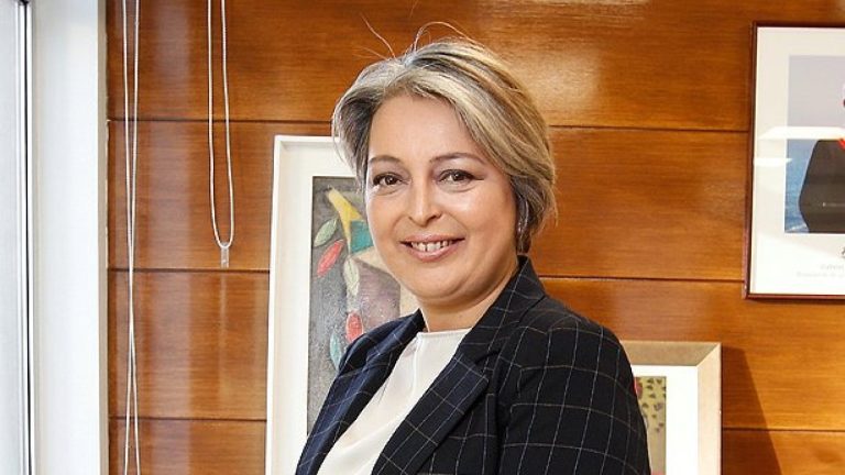 Jeannette Jara y una eventual candidatura presidencial: “Voy a esperar lo que resuelva el PC”