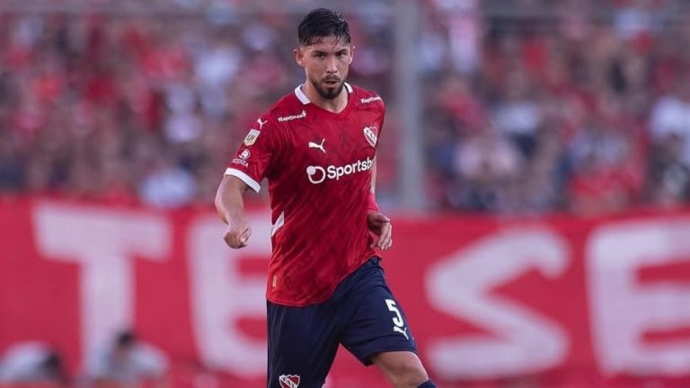 Felipe Loyola volvió a deslumbrar en Independiente y la prensa lo comparó con un campeón del mundo
