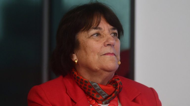 Quién es Adriana Delpiano, la ministra de Defensa que asume tras renuncia de Maya Fernández