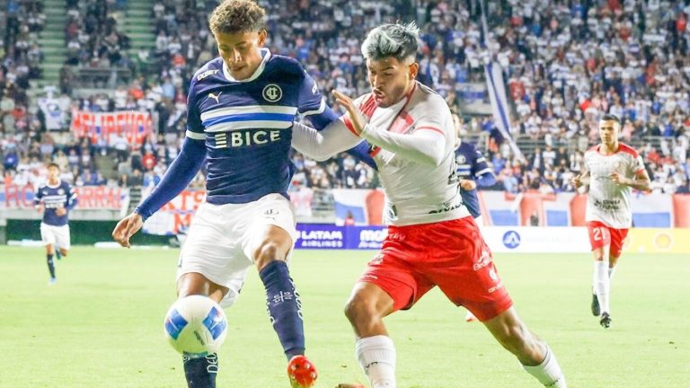 La UC vuelve a decepcionar y se complica en la Copa Chile tras caer ante La Calera