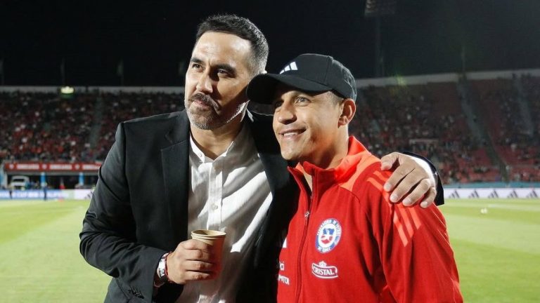Claudio Bravo se emociona por reencuentro con ex compañeros y publica emotivo mensaje: “Paciencia”