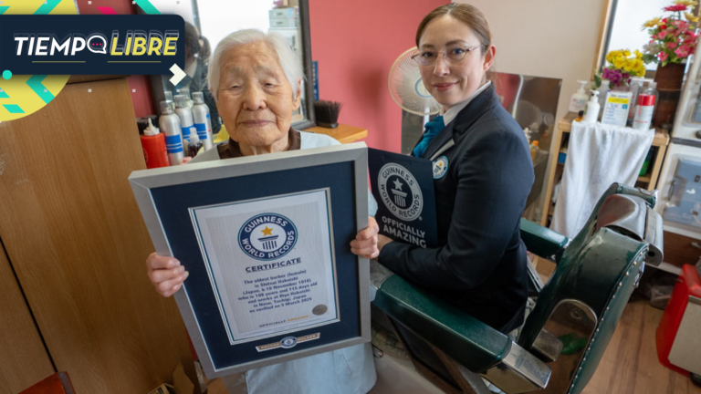 A sus 108 años: Japonesa fue reconocida como la peluquera activa más longeva del mundo