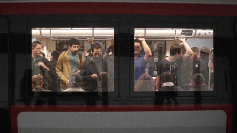 “Súper Lunes” en Santiago: Revisa los puntos críticos y plan de refuerzo en el transporte público