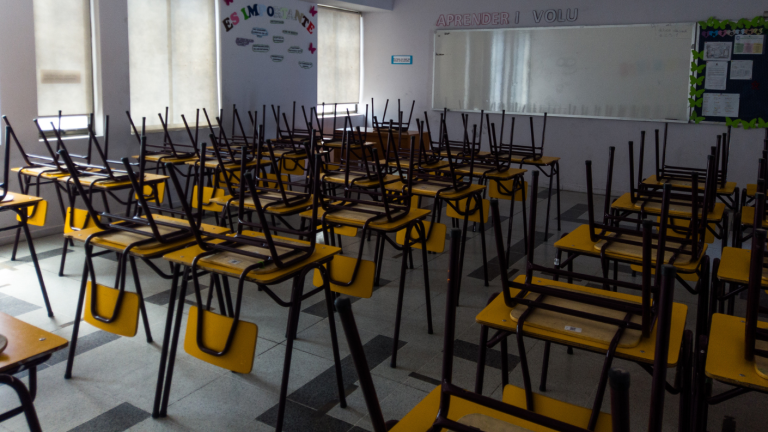 Estudiante de quinto básico agredió con “golpes y mordeduras” a cinco docentes en Ovalle