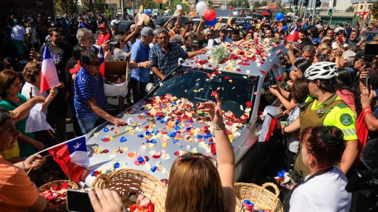 Emotivo adiós a Miguel Negro Piñera: Recibió homenaje en la Pérgola de las Flores