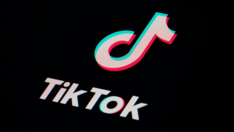 Niño de 13 años fue abusado sexualmente por compañeros en Argentina: Realizaron reto viral de TikTok